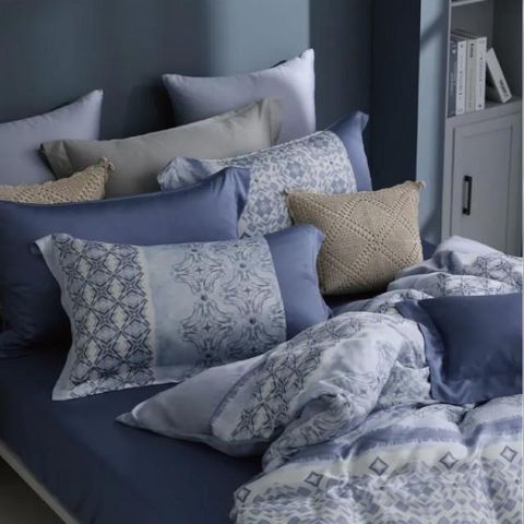 【南紡購物中心】 Caliphil寢具 單人床包被單四件組 / 星空光暈 / 藍色 /100%天絲萊賽爾/台灣製 / 典雅時尚風格設計