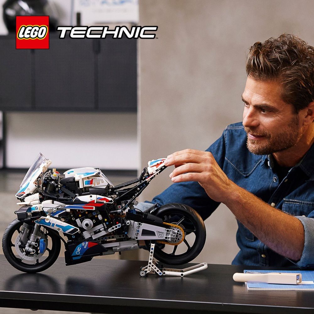 LEGO 樂高  科技系列 42130 BMW M 1000 RR(重機 模型)