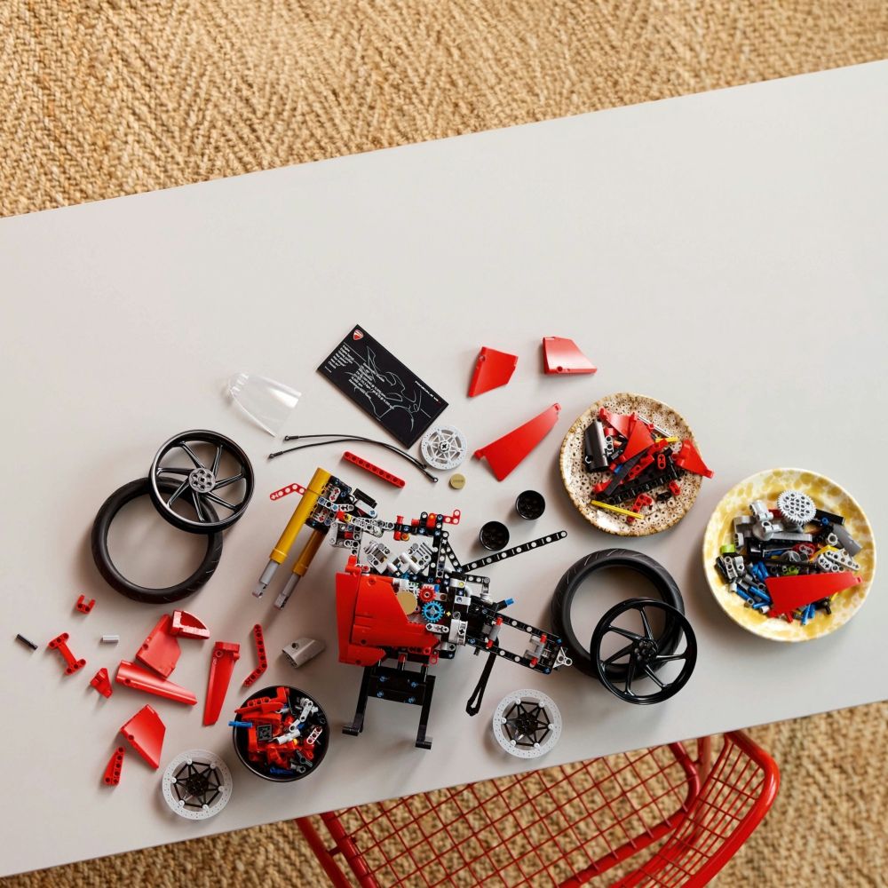 LEGO 樂高 科技系列 42202 Ducati Panigale V4 S Motorcycle(杜卡迪 摩托車 交通工具玩具 兒童玩具)