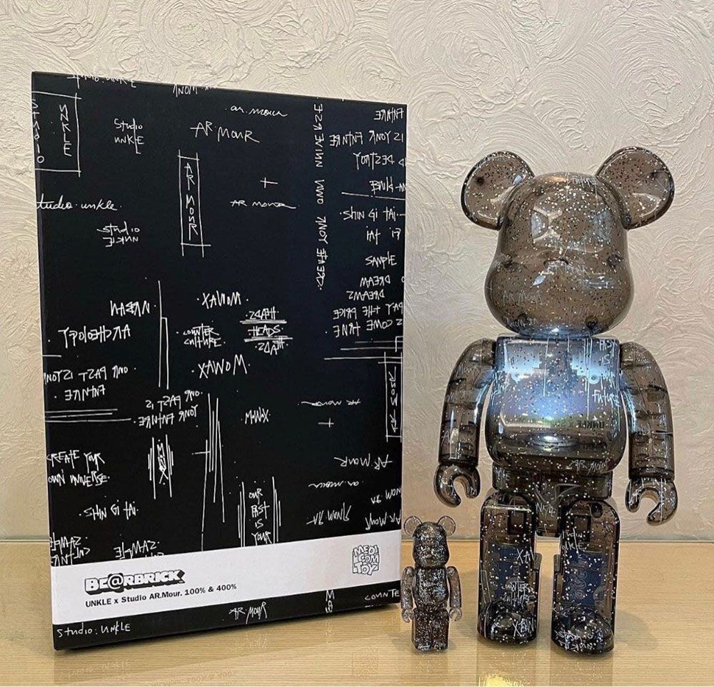 Medicom 麥迪康  TOY BE@RBRICK UNKLE  Studio Ar.Mour. 400%+100%