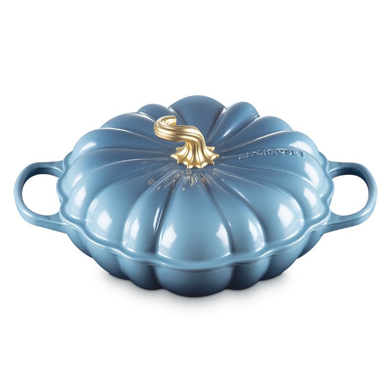 LE CREUSET -萬聖節 琺瑯鑄鐵鍋南瓜造型淺底鍋 28cm (雪花白/海洋之花/珊瑚橘/藍色迷霧/橄欖綠)