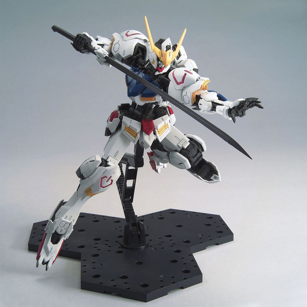 BANDAI 萬代 鐵血的孤兒 MG 1/100 BARBATOS 巴爾巴托斯 獵魔鋼彈