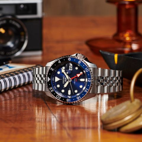 SEIKO 精工 5 Sports GMT潮流水鬼運動機械錶-藍x銀/42.5mm 4R34-00A0B(SSK003K1)