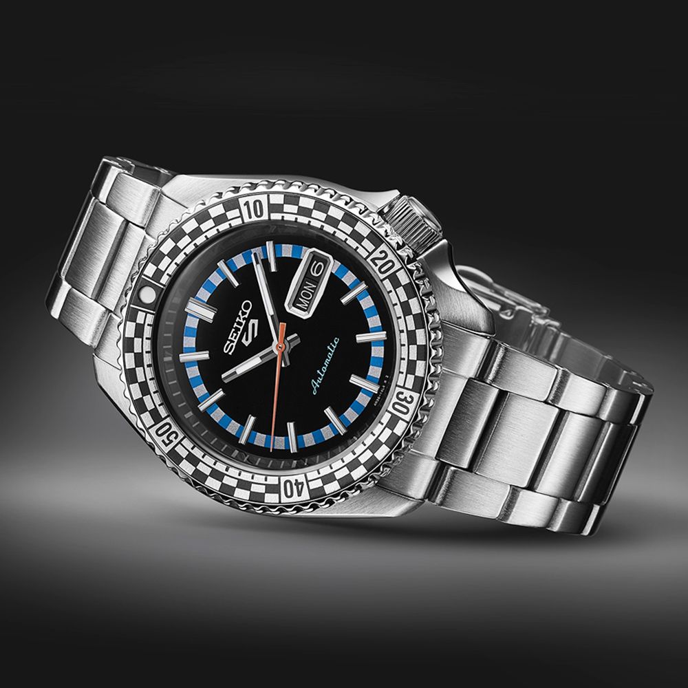 SEIKO 精工 5 Sports SKX復刻 賽車旗幟錶圈機械錶-黑42.5mm SRPK67K1/4R36-15K0D_SK028