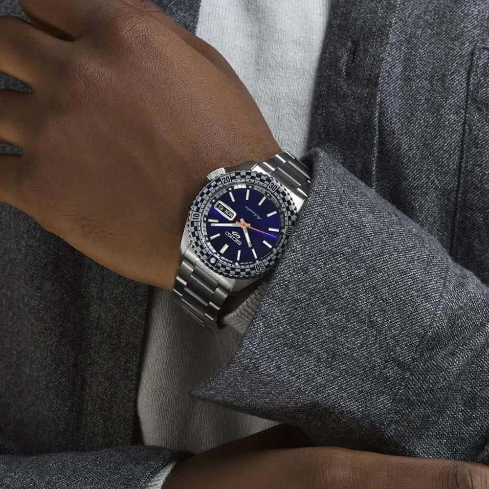 SEIKO 精工 5 Sports SKX 賽車方格旗復刻版機械錶/藍/42.5mm (4R36-15Z0B/SRPK65K1)SK003