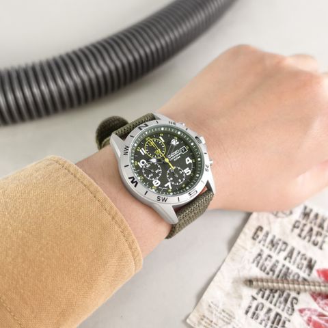 SEIKO 精工 / SND377R / 三眼計時 日期 防水100米 尼龍帆布手錶 綠x銀框 38mm