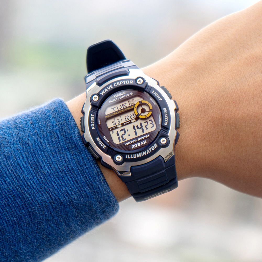 CASIO 世界五局電波運動腕錶-藍(WV-200R-2AJF) - PChome 24h購物