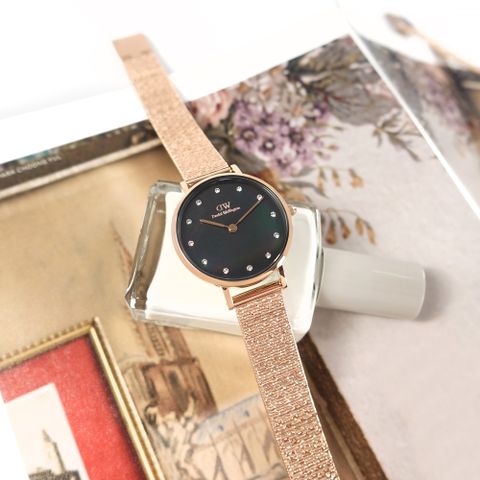 DW Daniel Wellington / DW00100591 / PETITE LUMINE 米蘭編織不鏽鋼手錶 黑x鍍玫瑰金 28mm