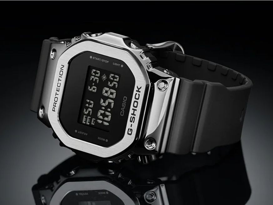 CASIO】卡西歐G-SHOCK 5600系列方形金屬矽膠錶帶200米防水運動電子錶GM