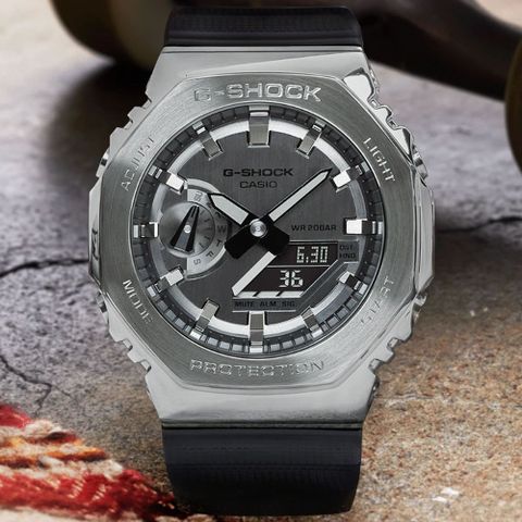 CASIO卡西歐 G-SHOCK 農家橡樹 金屬時尚雙顯腕錶-黑色 母親節 禮物 GM-2100-1A