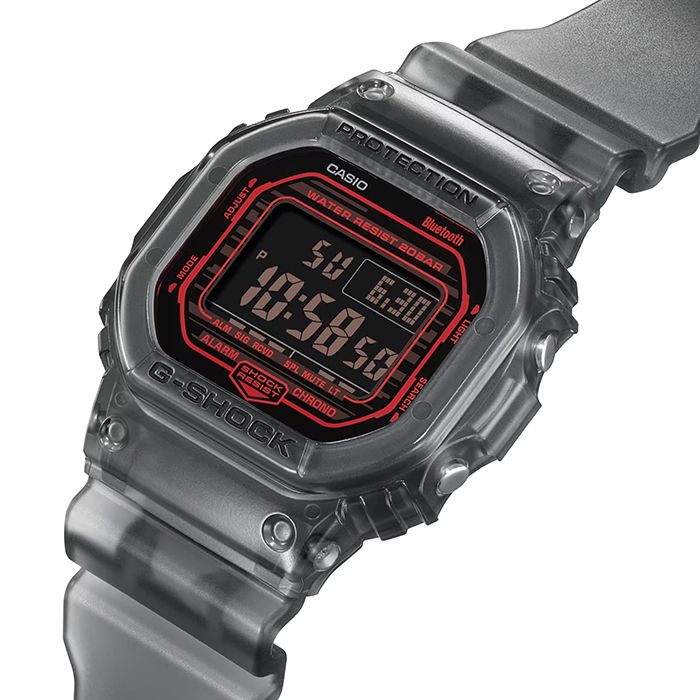 CASIO】卡西歐方形果凍透明感藍芽連接200米防水運動電子錶DW-B5600G-1