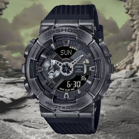 CASIO 卡西歐 G-SHOCK 復古科幻世界 仿舊銅色質感金屬框雙顯錶-黑色(GM-110VB-1A 防水200米)
