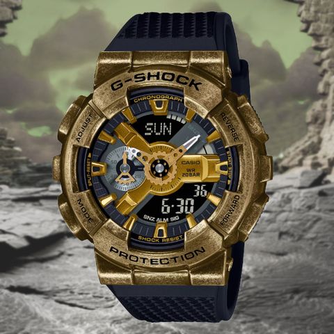 CASIO 卡西歐 G-SHOCK 復古科幻世界 仿舊銅色質感金屬框雙顯錶-金色(GM-110VG-1A9 防水200米)