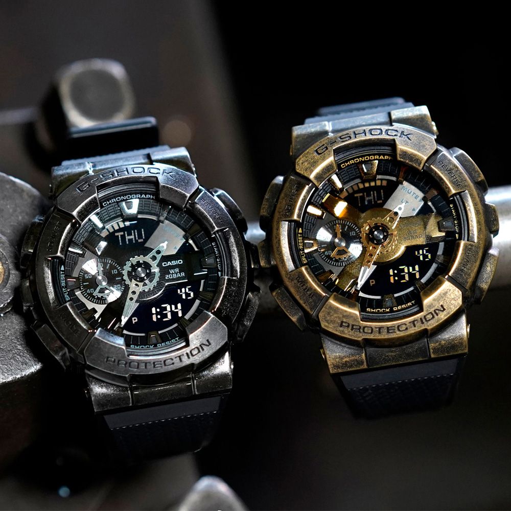 CASIO 卡西歐   G-SHOCK 復古科幻世界 仿舊銅色質感金屬框雙顯錶-金色(GM-110VG-1A9 防水200米)
