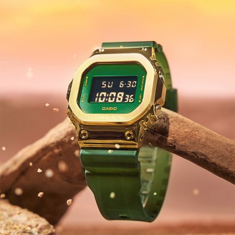 熱銷品牌▼日系手錶CASIO 卡西歐 G-SHOCK 沙漠綠洲 半透明電子錶 GM-5600CL-3