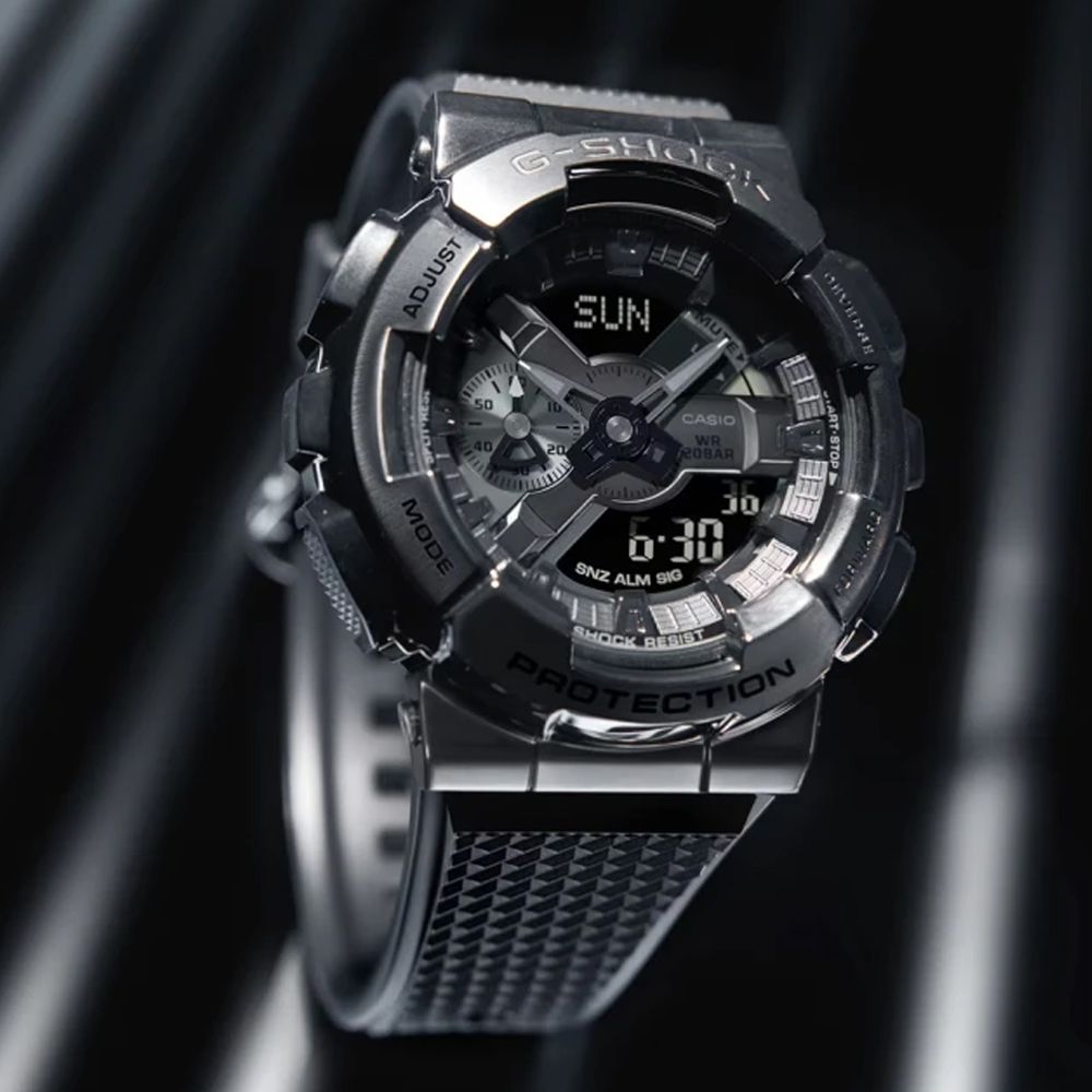 CASIO 卡西歐   G-SHOCK 經典大圓金屬錶殼 時尚強悍雙顯錶-黑色(GM-110BB-1A)