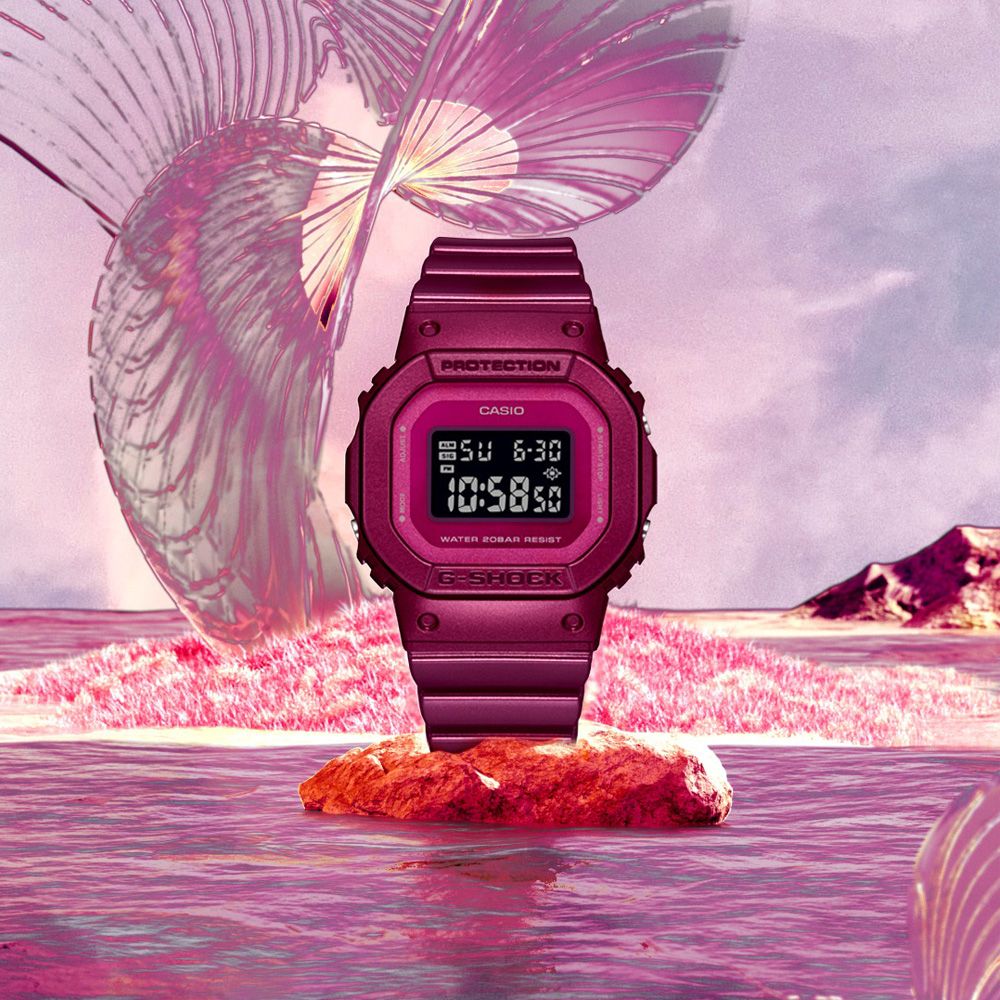 CASIO 卡西歐  G-SHOCK 非凡洋紅金屬光澤方形計時錶/GMD-S5600RB-4