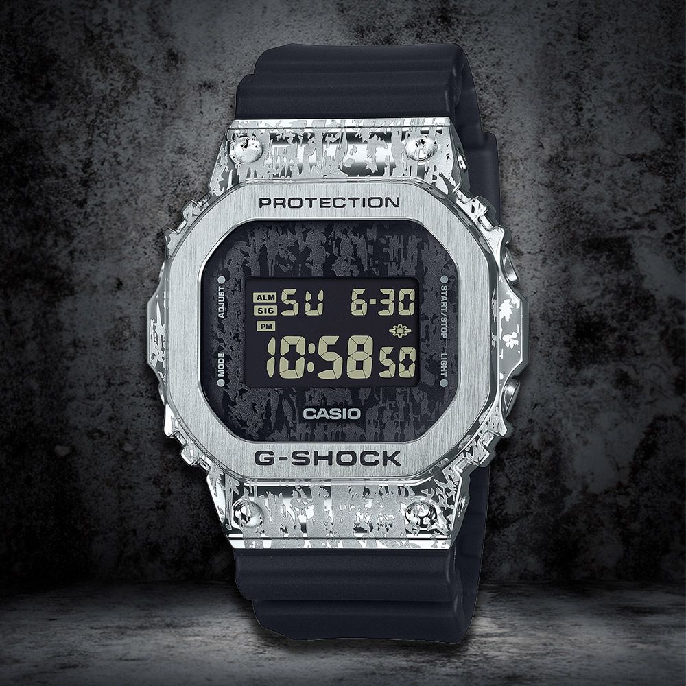 CASIO 卡西歐   G-SHOCK 油漬搖滾 頹廢風格 金屬殼方形電子錶 GM-5600GC-1