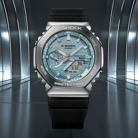 CASIO 卡西歐 G-SHOCK 太陽能藍芽金屬八角計時錶/藍/GBM-2100A-1A2