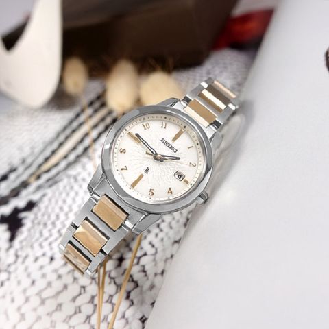 SEIKO 精工 / 1B35-0AN0KS / LUKIA 太陽能 電波錶 日期 鈦金屬手錶 銀白x鍍香檳金 28mm