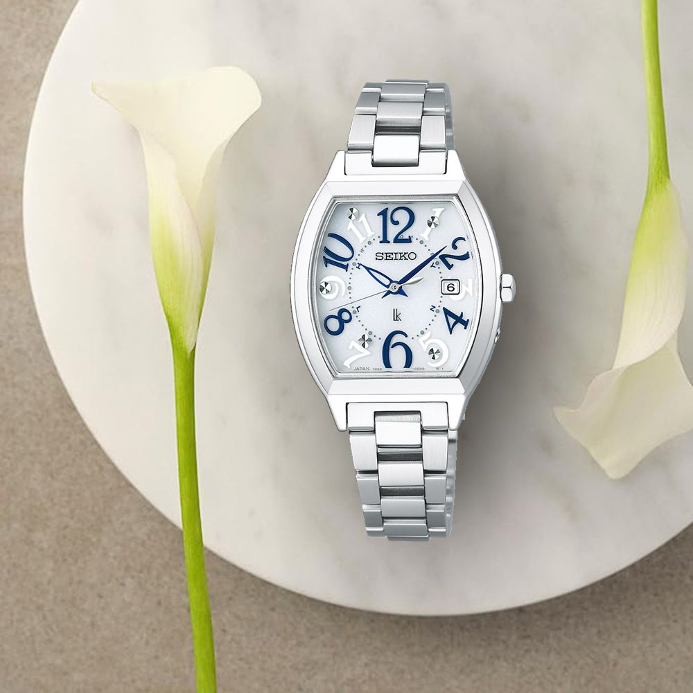 SEIKO 精工   LUKIA 酒桶型太陽能電波女錶-1B32-0BD0S/SSVW213J