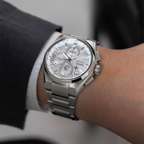 SEIKO 精工 Astron GPS衛星定位鈦金屬計時手錶(SSH159J1/5X83-0AE0S)