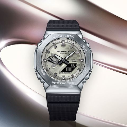 CASIO G-SHOCK 太陽能藍芽金屬八角計時錶/灰/GBM-2100A-8B