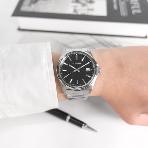 SEIKO 精工 / SBTH005 /經典條紋 礦石強化玻璃 日期 防水100米 不鏽鋼手錶 黑色 40mm