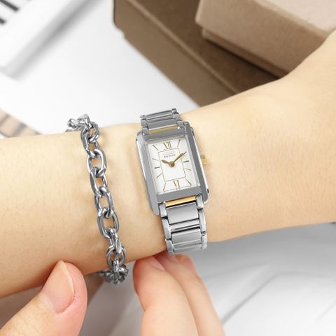 CITIZEN / FRA36-2432 / 光動能 復古方型 羅馬刻度 不鏽鋼手錶 白色 18mm