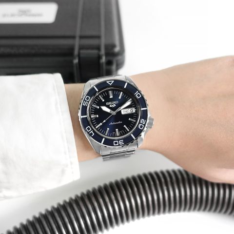 SEIKO 精工 / SRPK97K1 / 5 Sports 復刻機械錶 星期日期 防水100米 不鏽鋼手錶 藍色 42mm