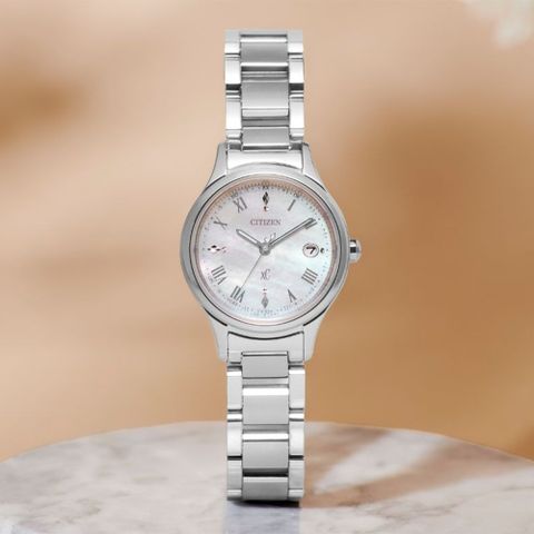 CITIZEN 星辰 XC 輕奢光 限量 光動能鈦金屬電波女錶-鉑金/27mm ES9490-52D