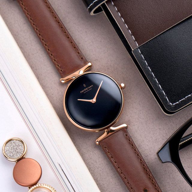 Nordgreen】ND手錶Unika 獨特32mm 玫瑰金殼×黑面復古棕真皮錶帶
