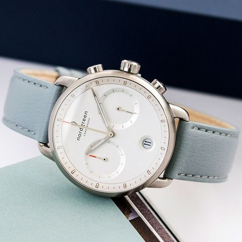 【Nordgreen】ND手錶 Pioneer 先鋒 42mm 月光銀殼×白面 霧霾藍純素皮革錶帶(PI42SIVEDOXX)