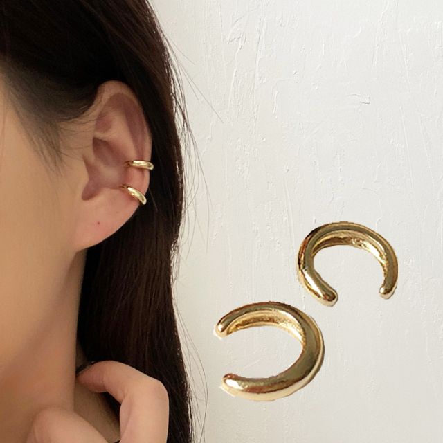 Charme 御金  韓國流行 復古個性時尚個性簡約光面耳骨夾耳環 金色 兩入一組