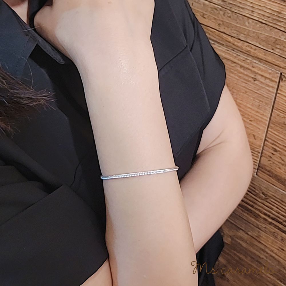 Ms caramelo 焦糖小姐 素面好搭配