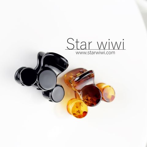 Star wiwi 時尚氣質造型小抓夾《4入組》《黑色 / 琥珀棕色》 ( 髮飾 髮夾 鯊魚夾 瀏海夾 )