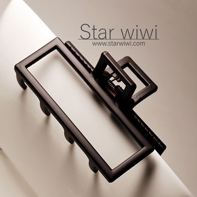 Star wiwi 時尚簡約風格造型霧面大抓夾《2入組》《深棕色 / 琥珀棕色》 ( 髮飾 髮夾 鯊魚夾 )