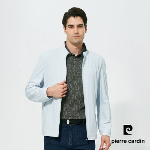 【pierre cardin 皮爾卡登】男款 都會休閒立領薄夾克-水藍色 (5257602-33)
