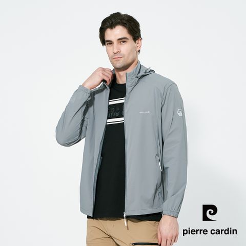 【pierre cardin 皮爾卡登】男款 涼感透氣防曬抗UV彈力可拆式連帽夾克外套-灰色 (5257691-95)