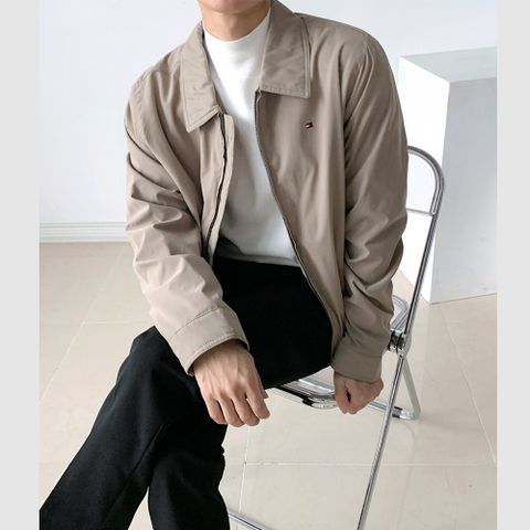 TOMMY 熱銷印刷小Logo保暖飛行夾克外套-卡其色