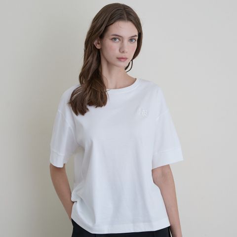 GIORDANO 女裝 圓領小刺繡短袖上衣 Liquid Touch系列 (多色任選)