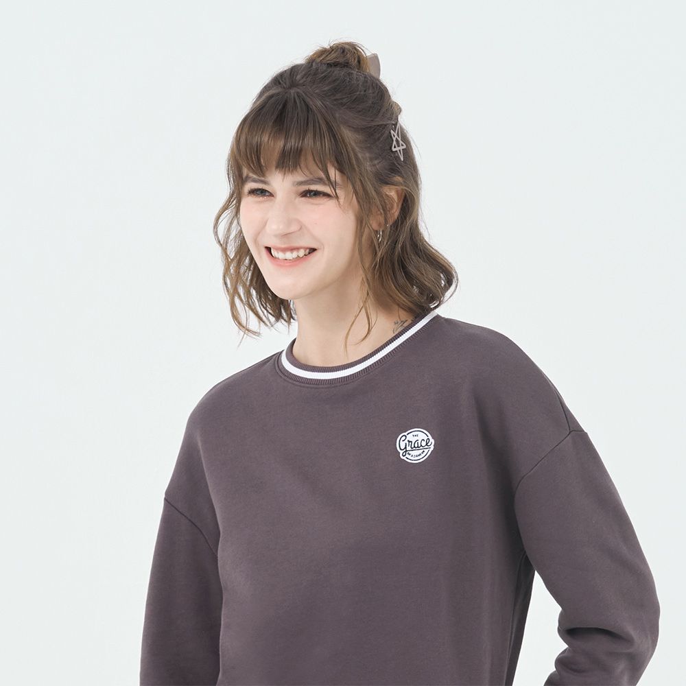 GIORDANO 佐丹奴 女裝撞色圓領大學TEE-98 葡萄乾紫
