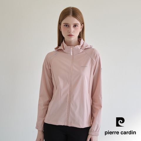 【pierre cardin 皮爾卡登】女款 涼感透氣防曬抗UV彈力可拆式連帽夾克外套-淺橘色 (6257691-62)