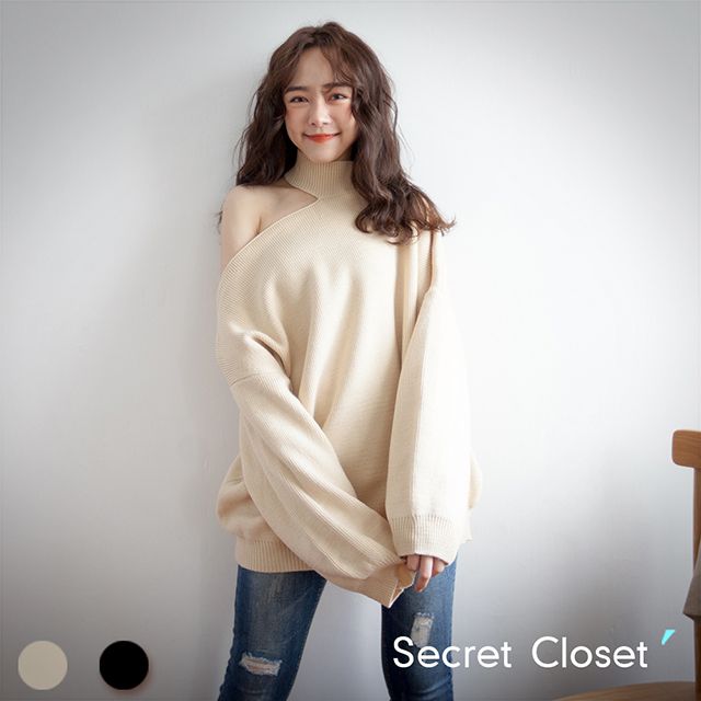 Secret Closet 秘密衣櫥 性感露肩掛脖針織毛衣