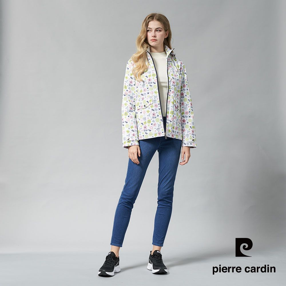 Pierre Cardin 皮爾卡登 女裝 戶外防風防潑水可拆帽北歐風印花外套-淺粉色 (6245792-75)