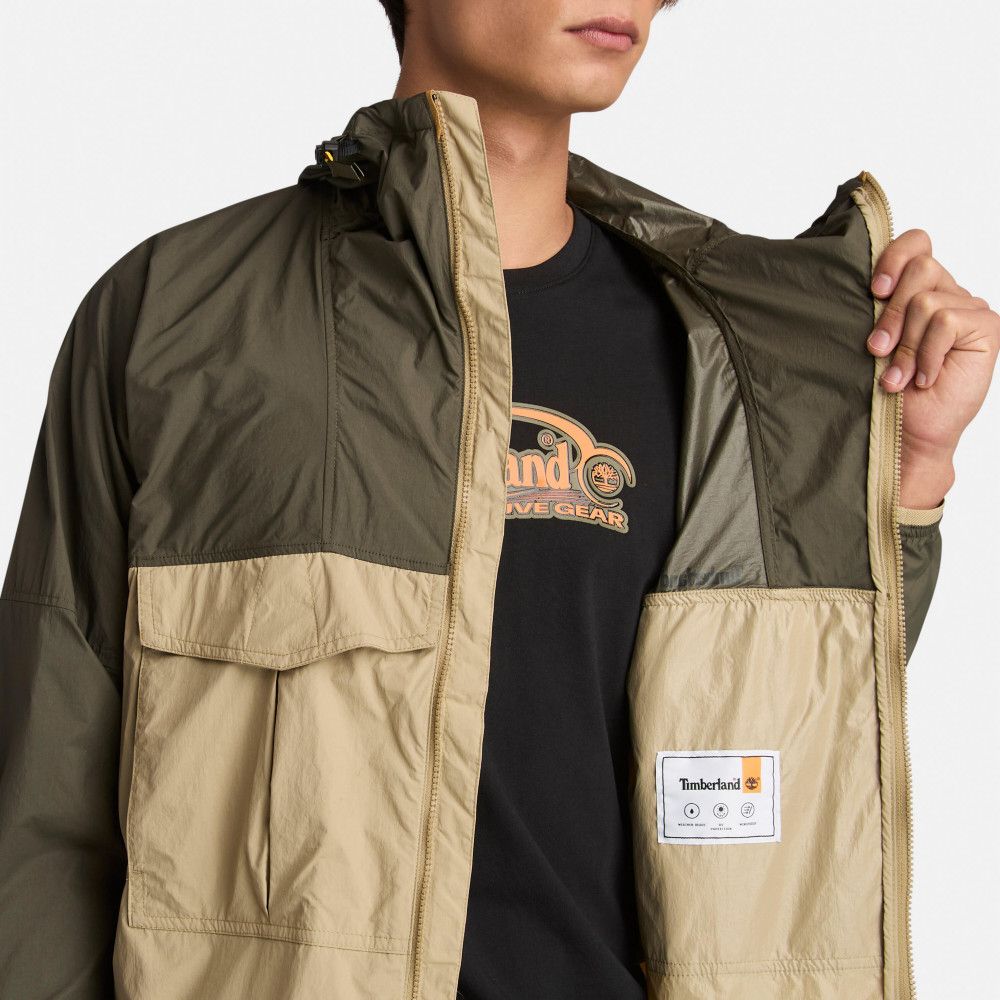 Timberland 男款綠色防潑水防曬外套｜A6AJYEQJ