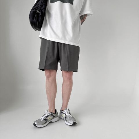 【AMERO】男裝 西裝短褲 滑面 鬆緊褲頭 綁帶 寬鬆