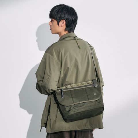 PORTER INTERNATIONAL 自信經典 NEW HEAT系列 郵差包 (森林綠)