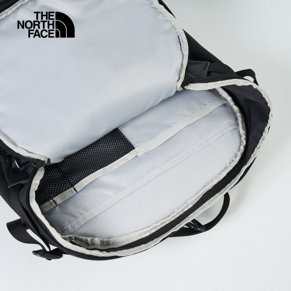 The North Face 北面 男女款黑色大容量多功能休閒後背包｜8BK8KX7 筆電包/登山包