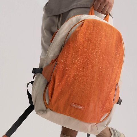 【BAGSMART】Soar旅行雙肩包(附收納包)-橘色